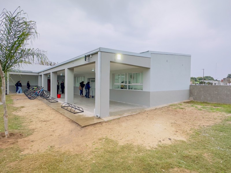 Cayastá y Santa Rosa de Calchines inauguraron nuevas aulas con el impulso del programa “Mil Aulas”