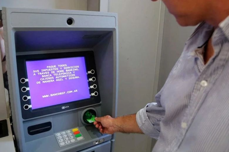 Santa Fe pagará el medio aguinaldo a estatales el viernes 20 de junio