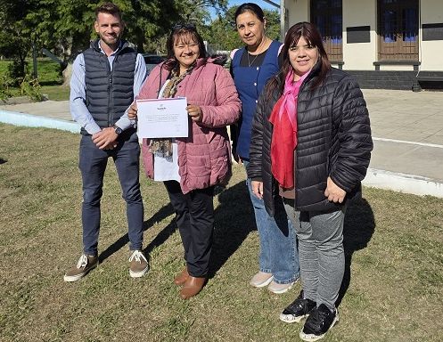 El Senador Oscar Dolzani entrega $ 40.000.000 para escuelas del departamento San Javier