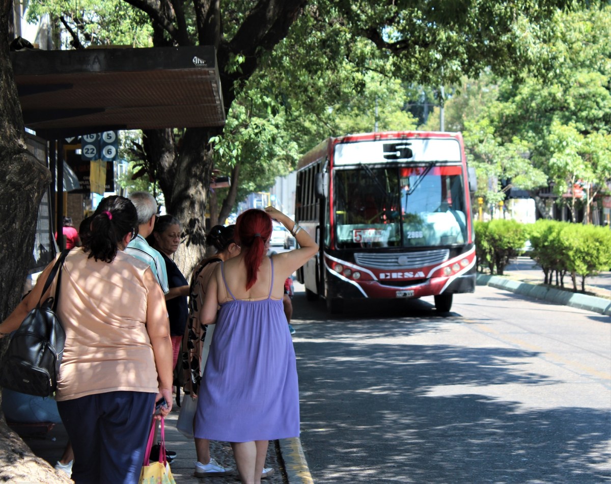 Futuro incierto para el transporte público de Paraná: una empresa se retiró de la licitación