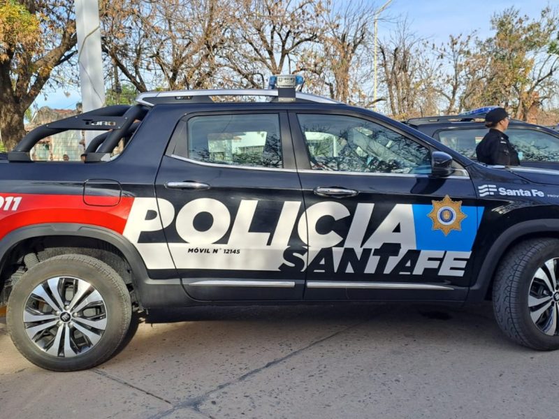 Un hermano del gobernador Pullaro fue asaltado en su casa del sur santafesino