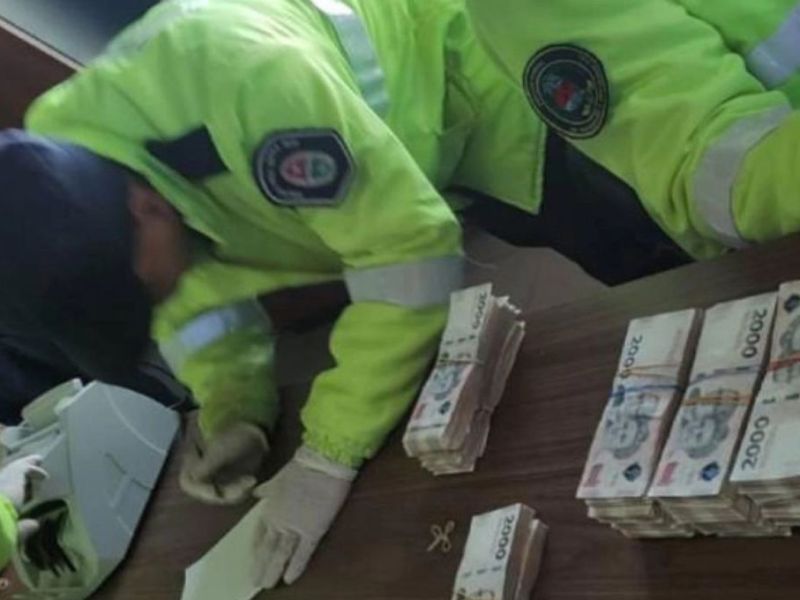 Concepción del Uruguay: durante un control policial, incautaron .592.000 en el baúl del auto