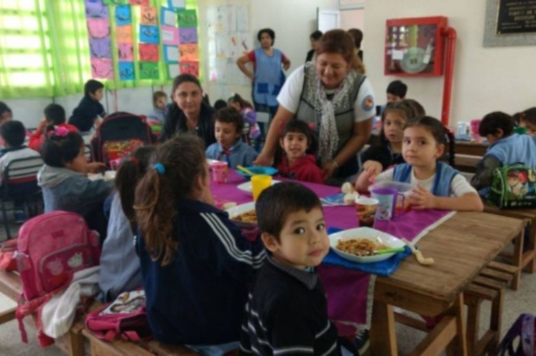 La UADER evalúa el estado nutricional de los niños que asisten a los comedores escolares de la provincia