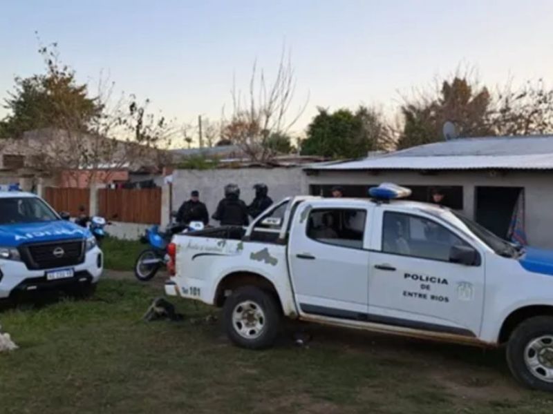 Allanamientos en Concordia: secuestraron envoltorios de cocaína y una importante suma de dinero