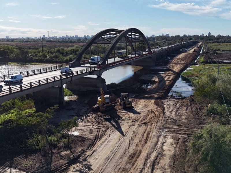 Comienza la colocación de los pilotes para la estructura del nuevo puente Santa Fe – Santo Tomé
