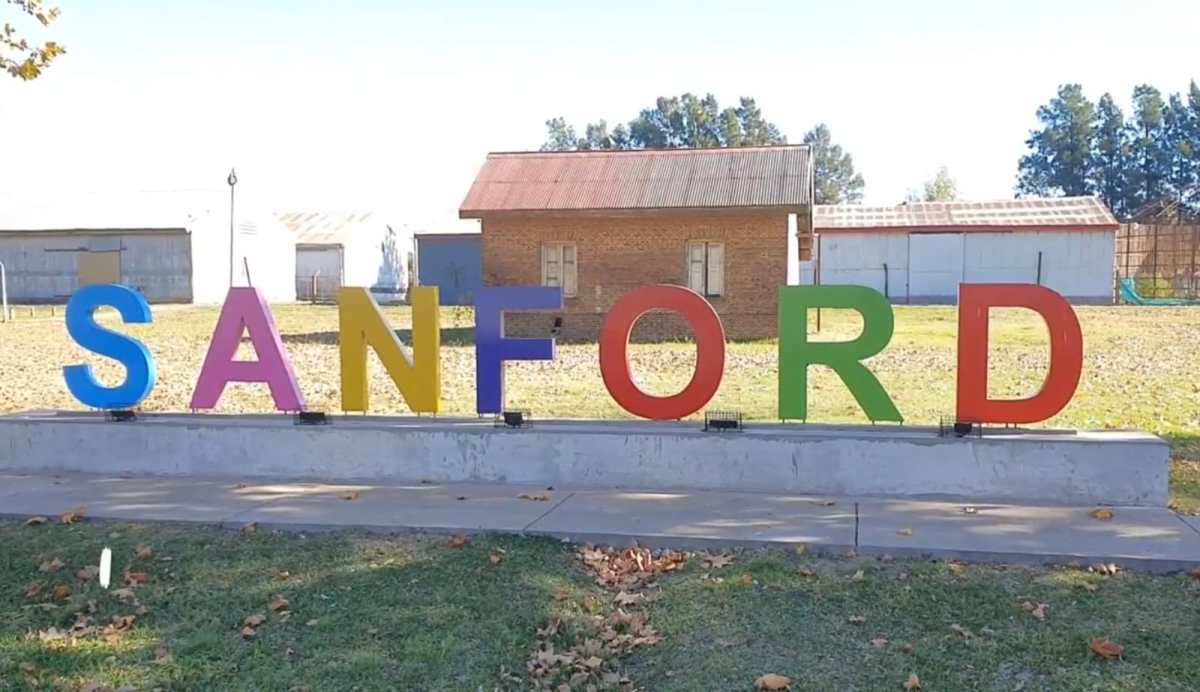 Una avioneta aterrizó en un campo de Sanford sin autorización