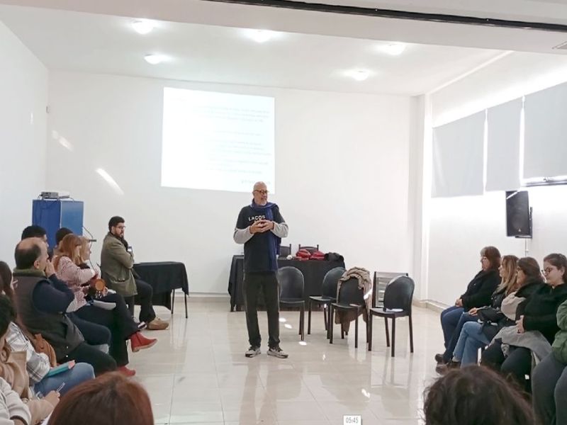 En una jornada de formación se remarcó la complejidad de las problemáticas de consumo