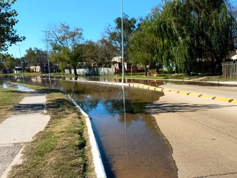 El río superó el nivel de alerta en Concordia y algunos vecinos comienzan a evacuarse