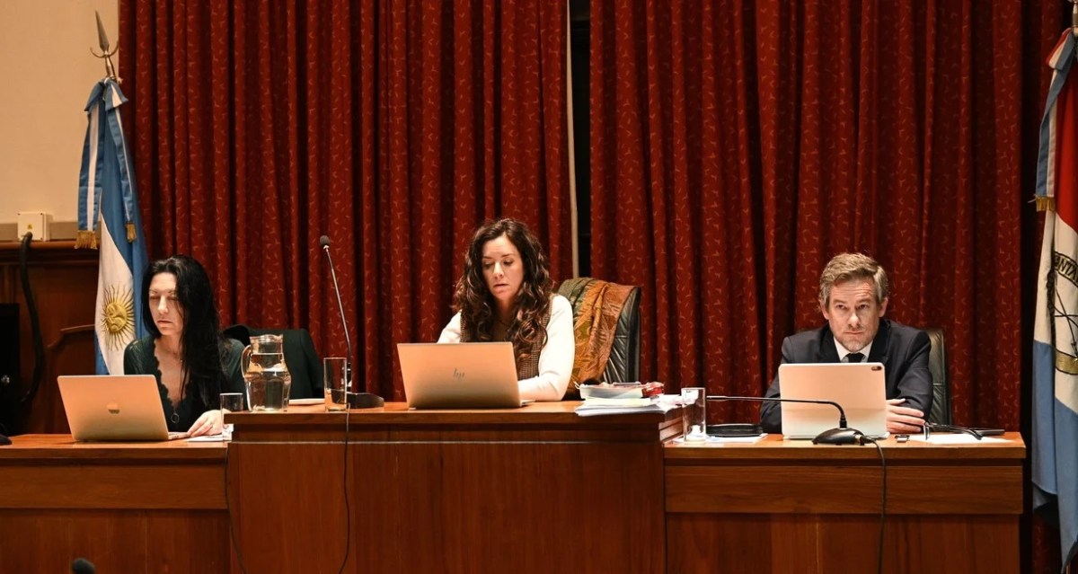 Juicio a los ex jefes de la Policía de Santa Fe: la defraudación asciende a más de 250 millones de pesos