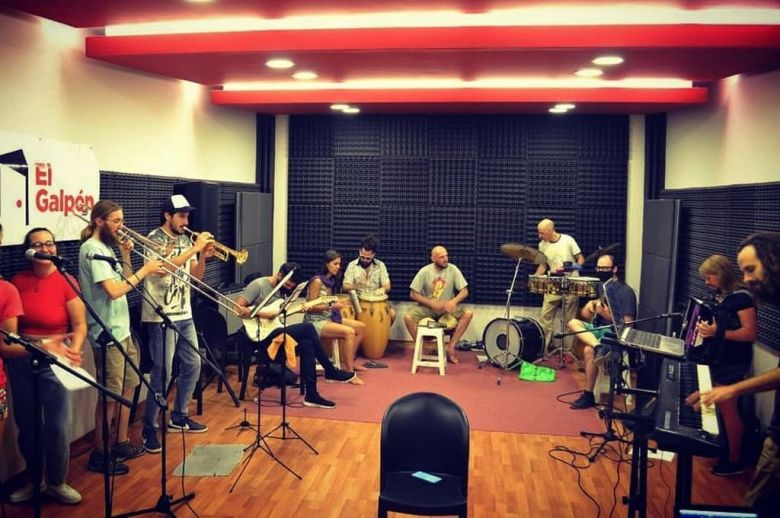 Stompy Club Band, música y amor al jazz en su primer concierto