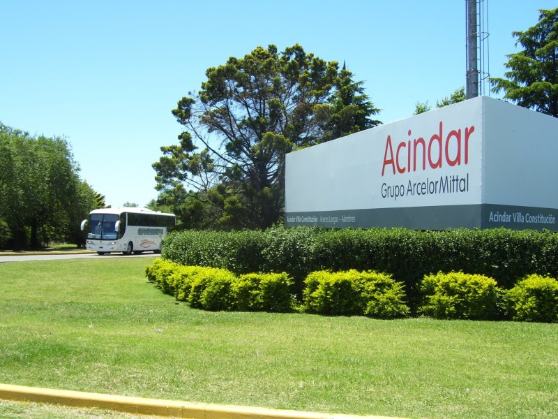 Acindar tiene entre 500 y 600 trabajadores suspendidos