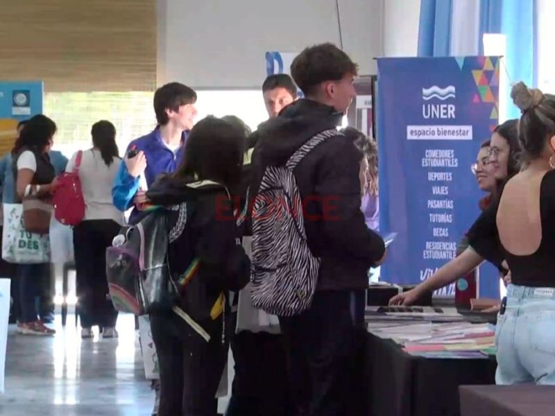 Comenzó en Paraná la feria «Construir Futuro»: carreras, oficios y emprendedurismo para estudiantes secundarios