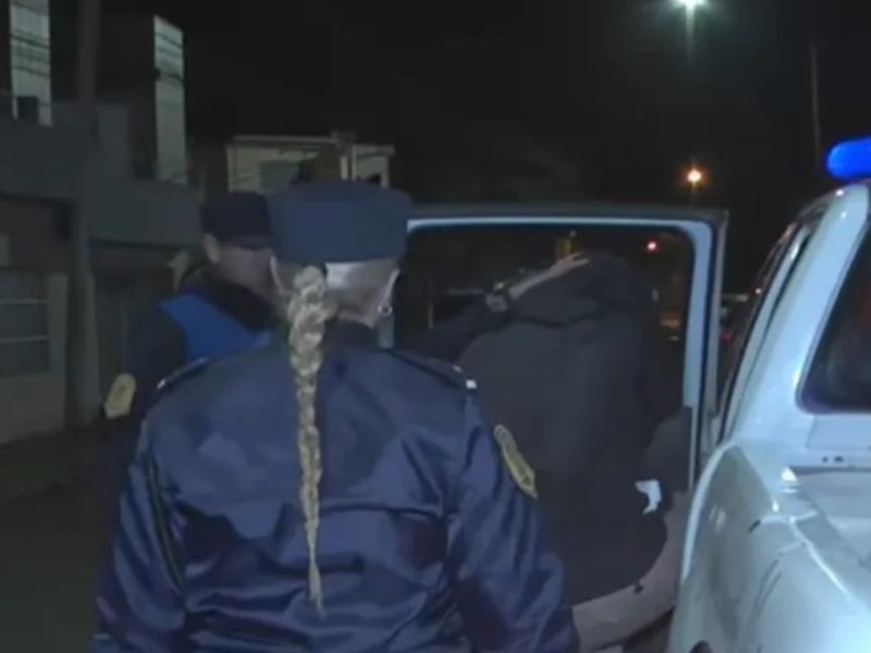 Allanamientos en Paraná: dos detenidos en el marco de causas de abuso de armas