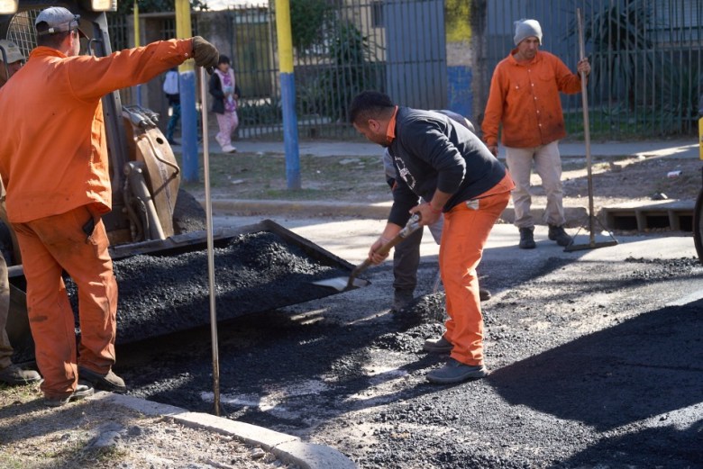 Anuncian un plan de mantenimiento de calles en Rosario por más de 21 mil millones de pesos