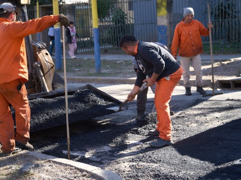 Anuncian un plan de mantenimiento de calles en Rosario por más de 21 mil millones de pesos