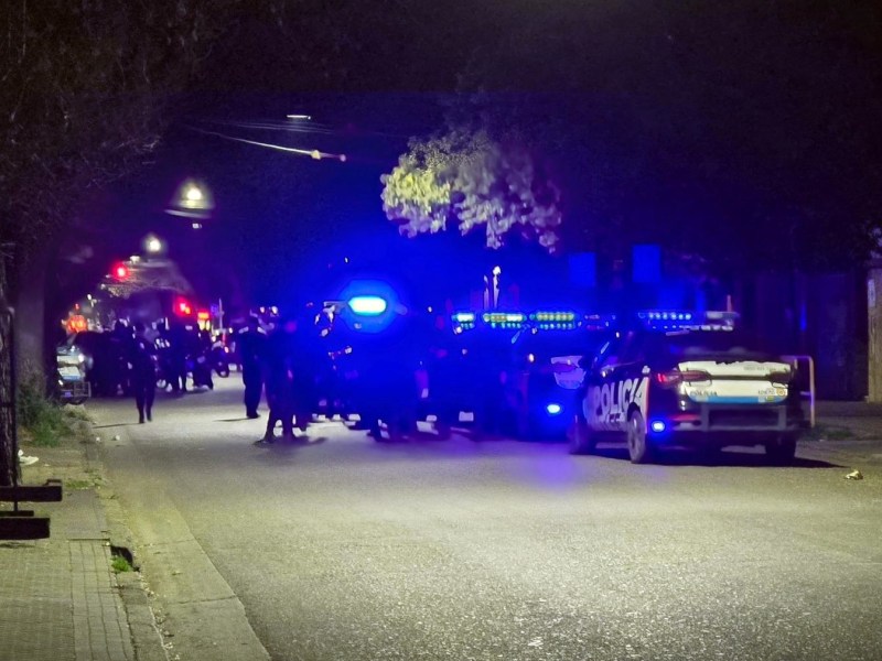 Rosario: asesinaron a tiros a un hombre y balearon a dos mujeres en la zona sur