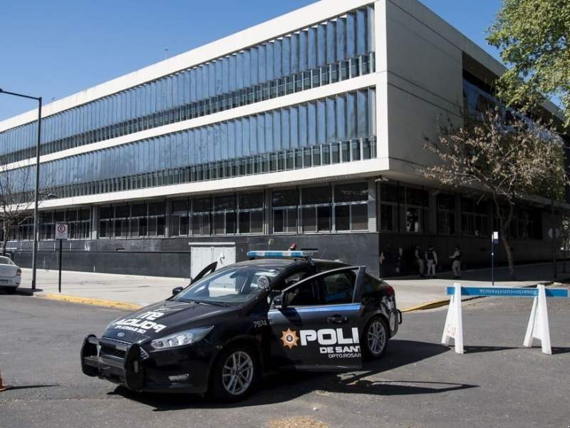 Robo en la casa del hermano del gobernador Pullaro: imputaron al líder de la banda