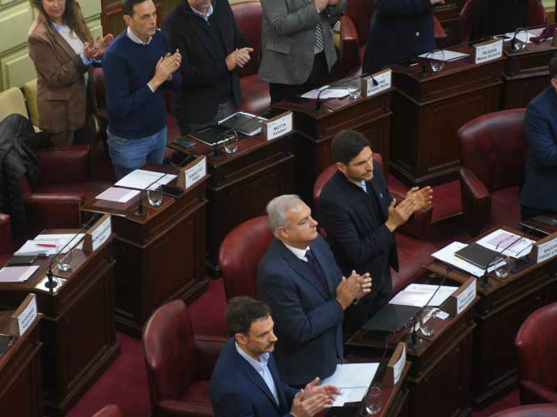Primer voto relevante: los convencionales renunciaron a sus fueros