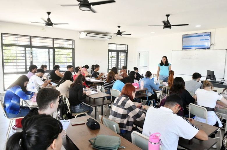 La Facultad de Ciencias de la Gestión propone un preingreso universitario