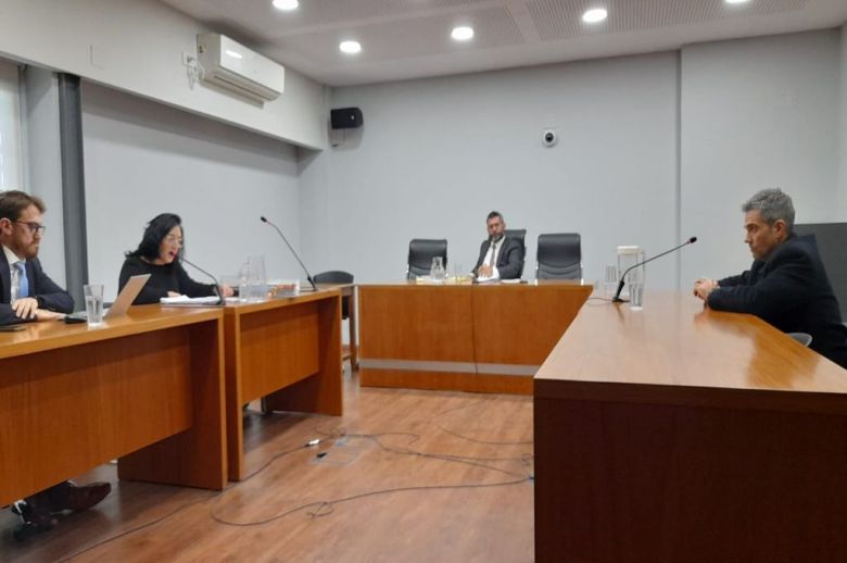 Smaldone reconoció que cobró dádivas para favorecer a una empresa