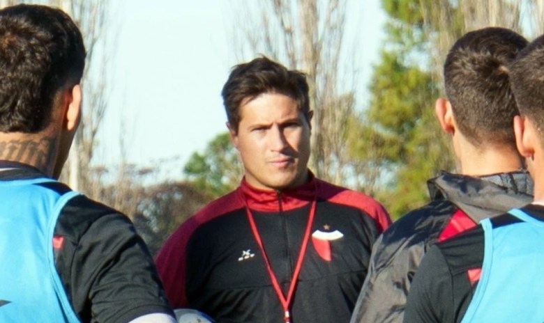 Colón tiene nuevo entrenador: Ezequiel Medrán