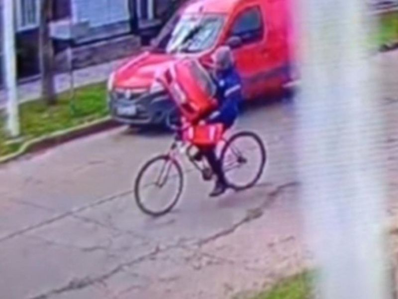 Capitán Bermúdez: se llevó un juguete de la casa donde murió un niño y terminó detenido