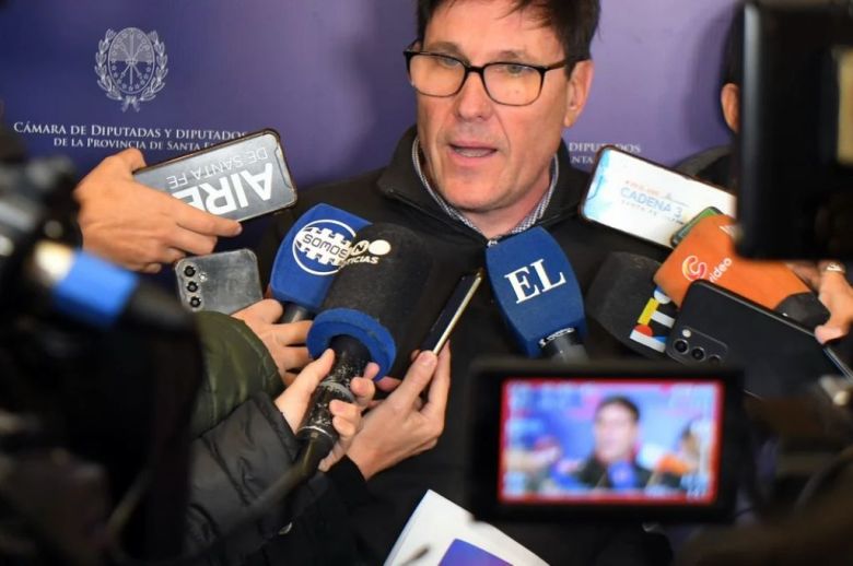 Aumento a docentes santafesinos: el ministro Goity confirmó se pagará por decreto