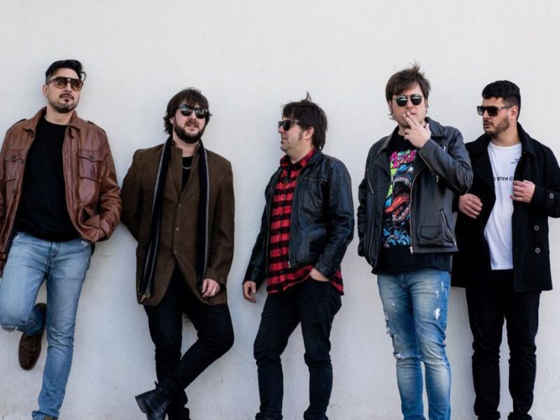 La banda de rock La Posta celebra un cuarto de siglo haciendo música