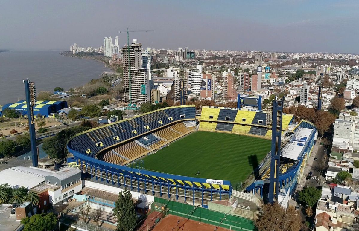 Se viene un nuevo clásico rosarino: Central y Newell’s preparan equipos