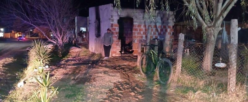 Hombre alcoholizado quemó la casa a su expareja en San Justo