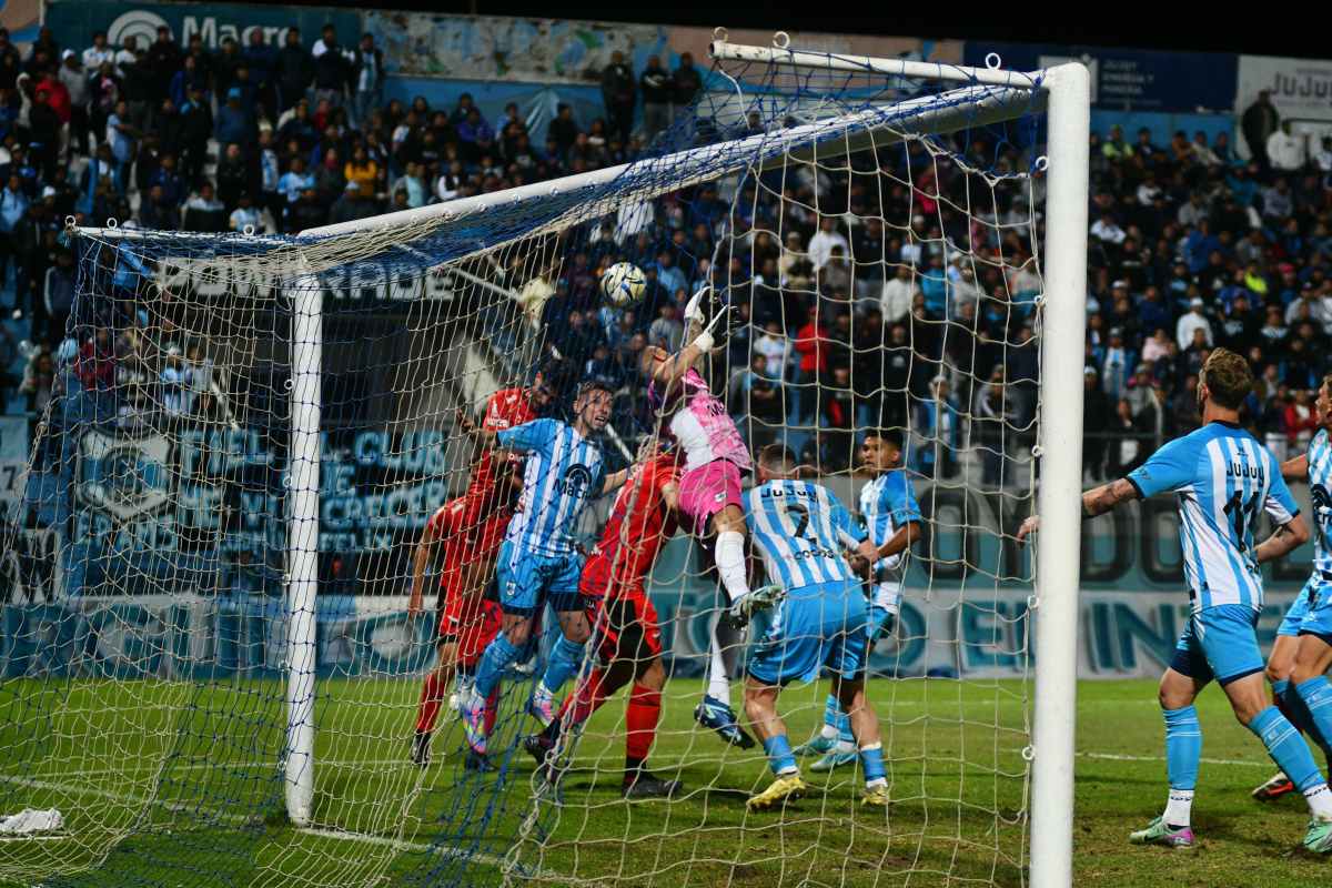 Colón perdió en Jujuy
