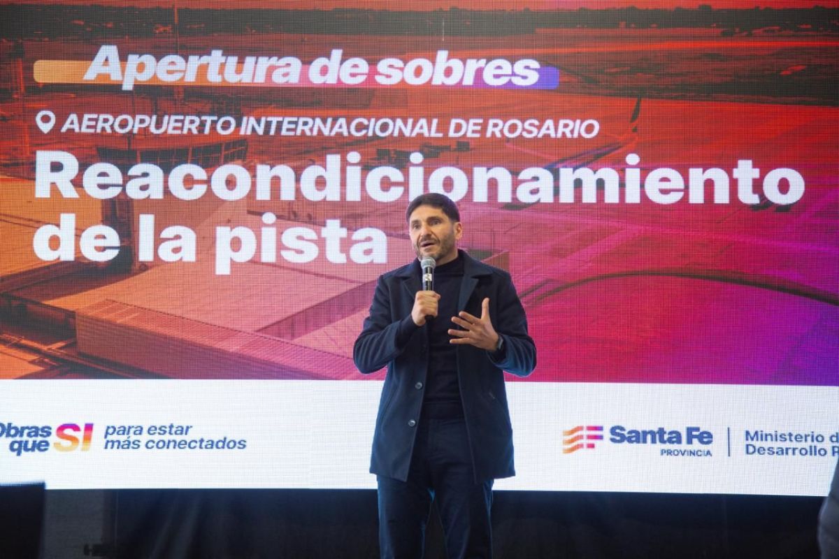 Pullaro: «Nación se borró y la Provincia se hace cargo de la pista del aeropuerto» de Rosario