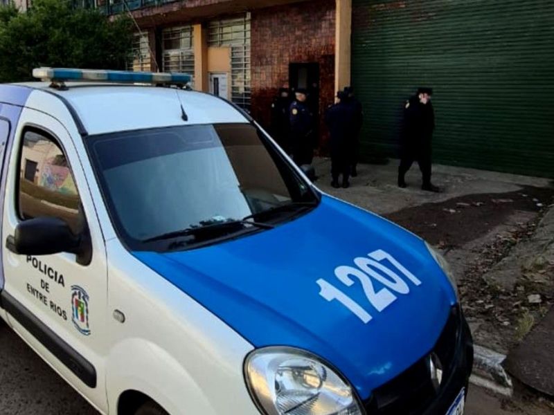 Desvío de fondos en comedores escolares: hubo allanamientos y hay un detenido