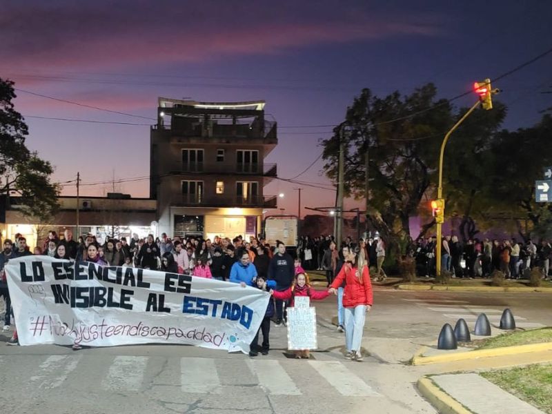 Emergencia en discapacidad: multitudinaria marcha en Chajarí repudiando el veto