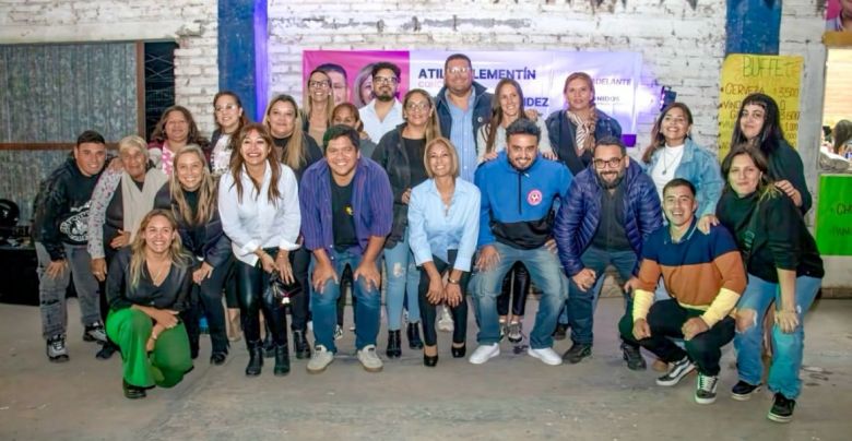 La Feria de Libro trasciende lo literario y convoca en Vera
