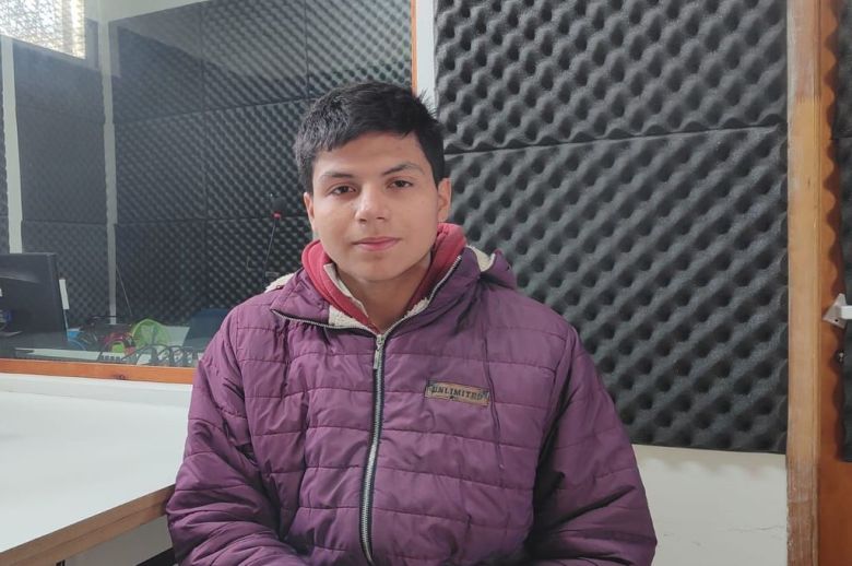 Estudiante de Chajarí juntó latitas por un año y logró pagarse el viaje a Bariloche