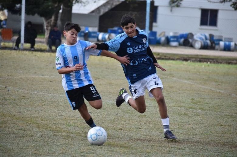 Gimnasia le ganó a Belgrano en las tres categorías de juveniles
