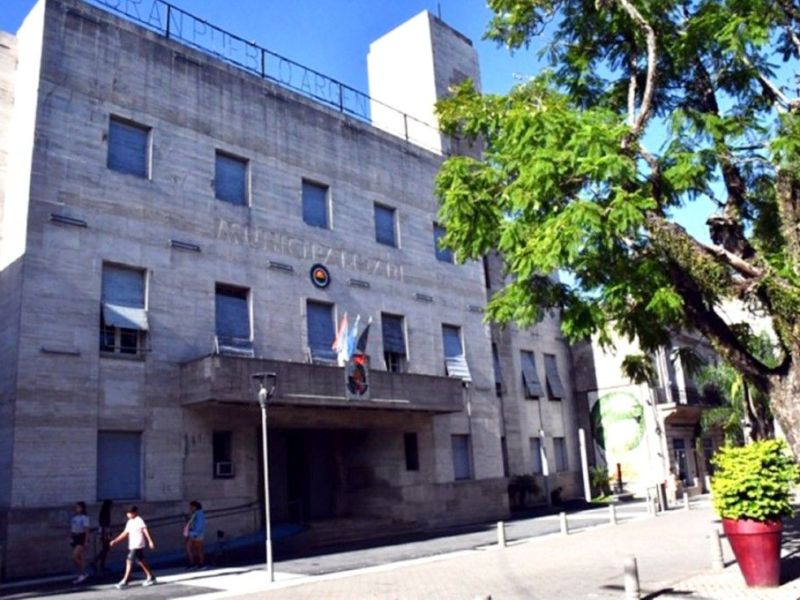 Más recortes en Concordia: eliminaron dos departamentos de la Secretaría de Salud