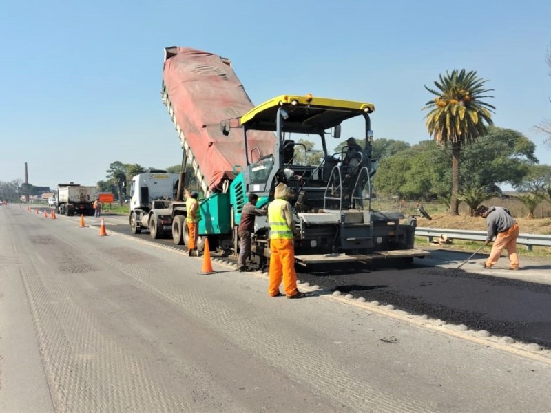 Vialidad Nacional prosigue con los trabajos sobre la Ruta en Gobernador Crespo