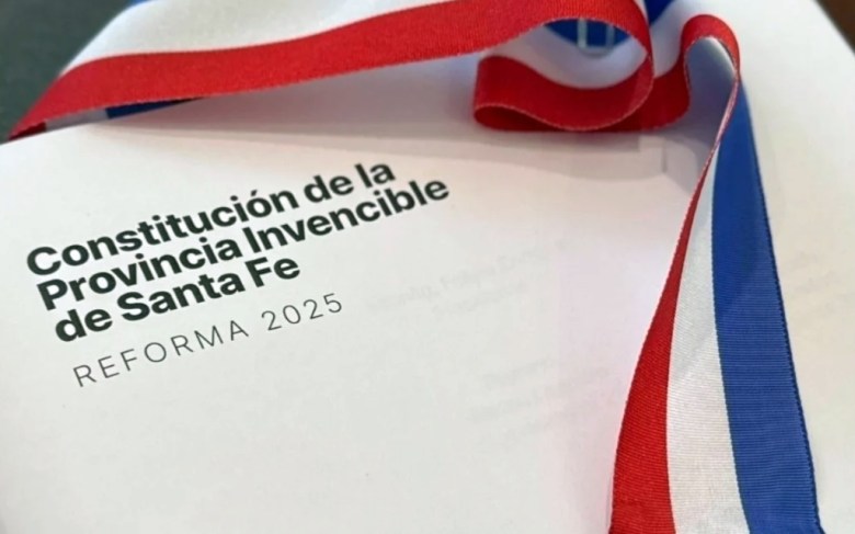 Así fue la jura de los Convencionales a la nueva Constitución de la Provincia de Santa Fe