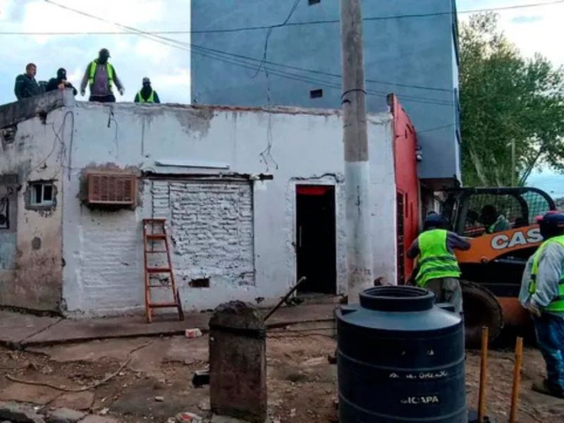 Derribaron en Rosario un búnker vinculado a la banda de los Cantero
