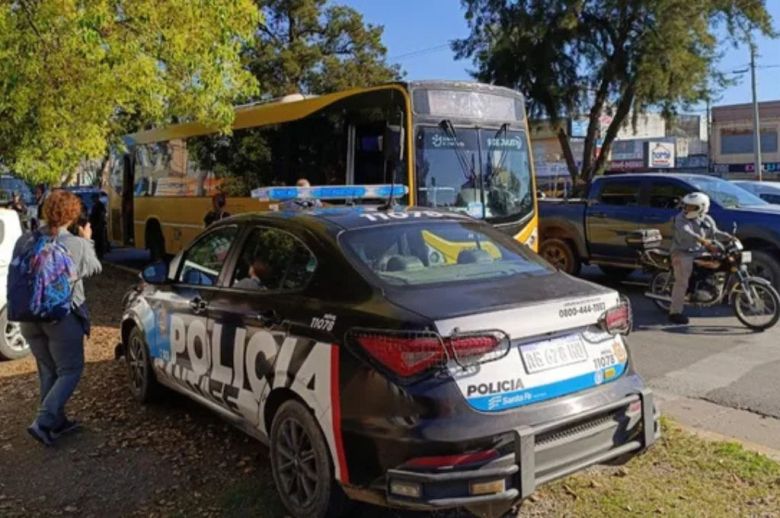 Granadero Baigorria: intentó abusar de una menor en un colectivo y los pasajeros lo entregaron a la policía