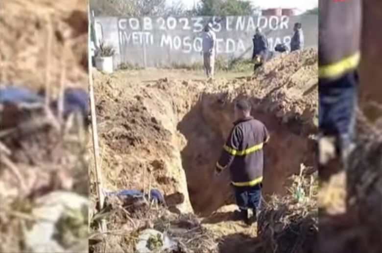 Paraná: rescataron a un operario que quedó atrapado en una zanja tras un deslizamiento de tierra