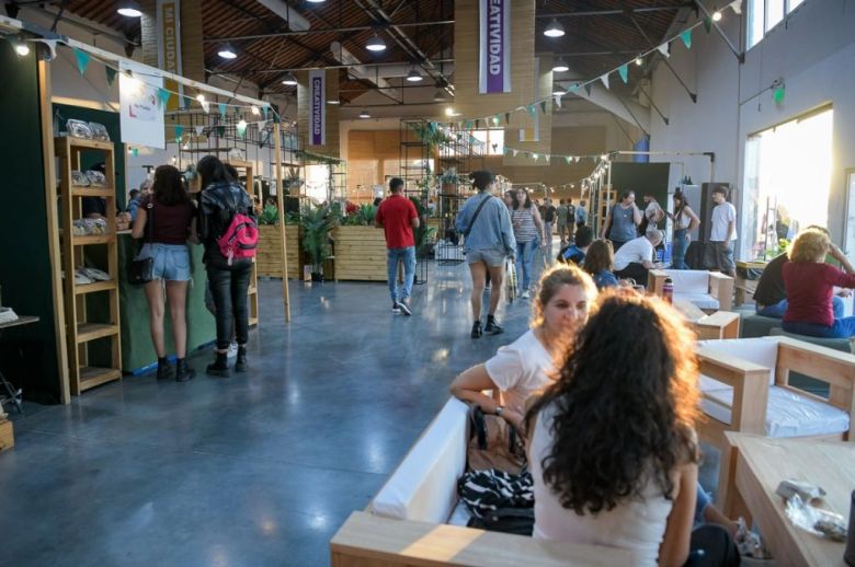Se viene el Festival Arte Joven en Paraná: emprendedores, música y cultura
