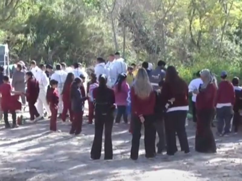Jornada de concientización y limpieza en el arroyo La Santiagueña de Paraná