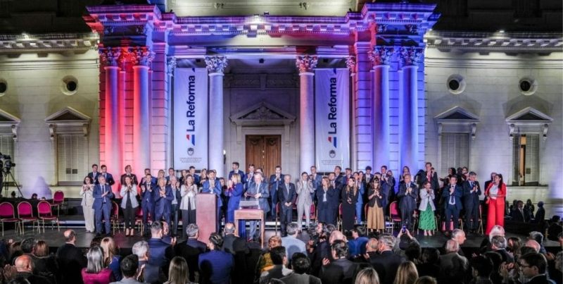 Santa Fe: la reforma constitucional requerirá la sanción de 20 leyes en la Legislatura