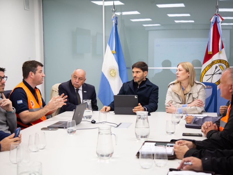 Pullaro encabeza la reunión del Comité Operativo Provincial tras las intensas lluvias en Santa Fe