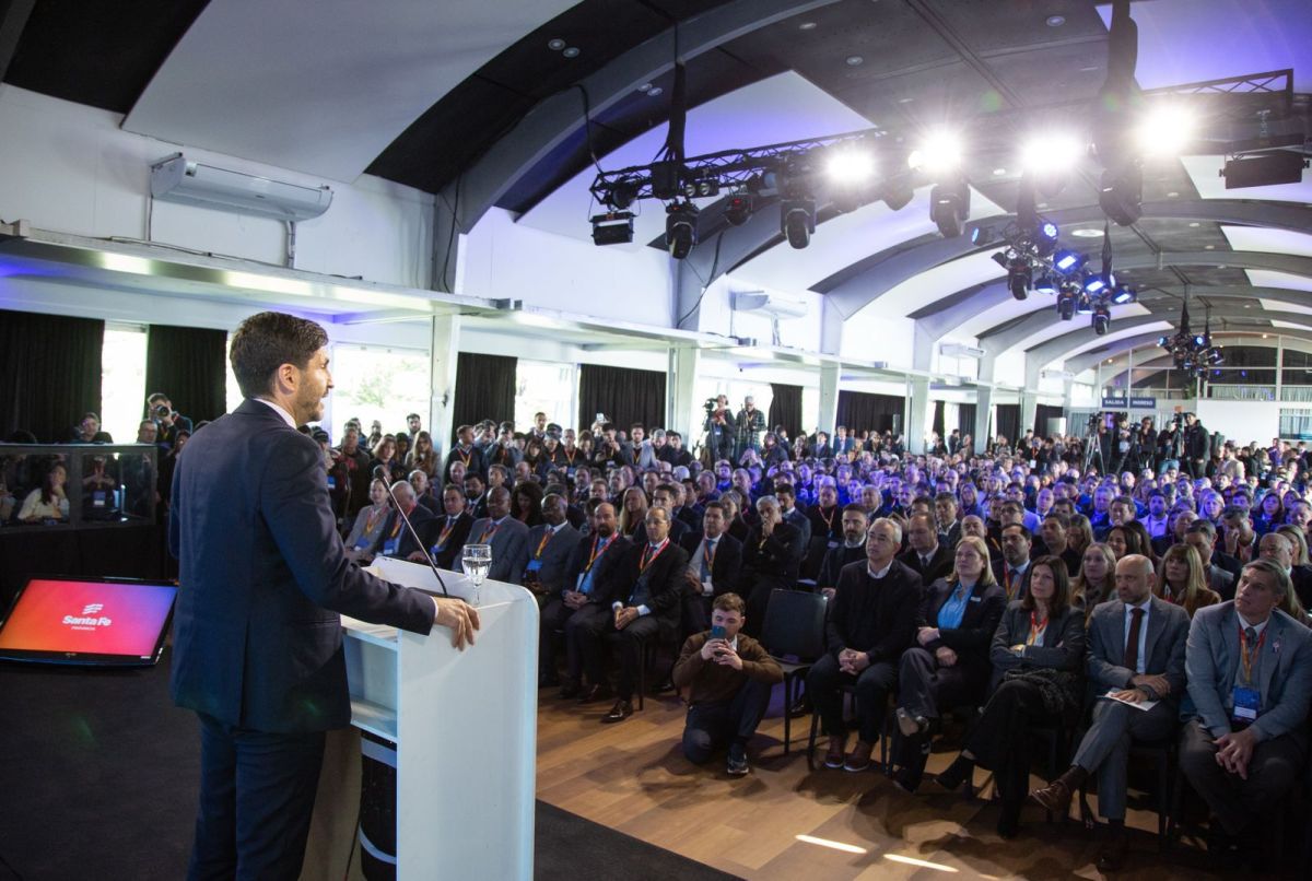 “El desafío es consolidar los mercados internacionales y buscar nuevos”, aseguró Pullaro en el Santa Fe Business Forum 2025