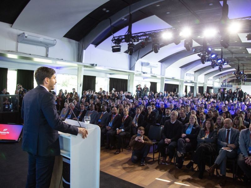 “El desafío es consolidar los mercados internacionales y buscar nuevos”, aseguró Pullaro en el Santa Fe Business Forum 2025