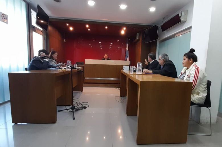 Una chica de 22 años reconoció en juicio abreviado que fue parte del crimen otra de 19 años